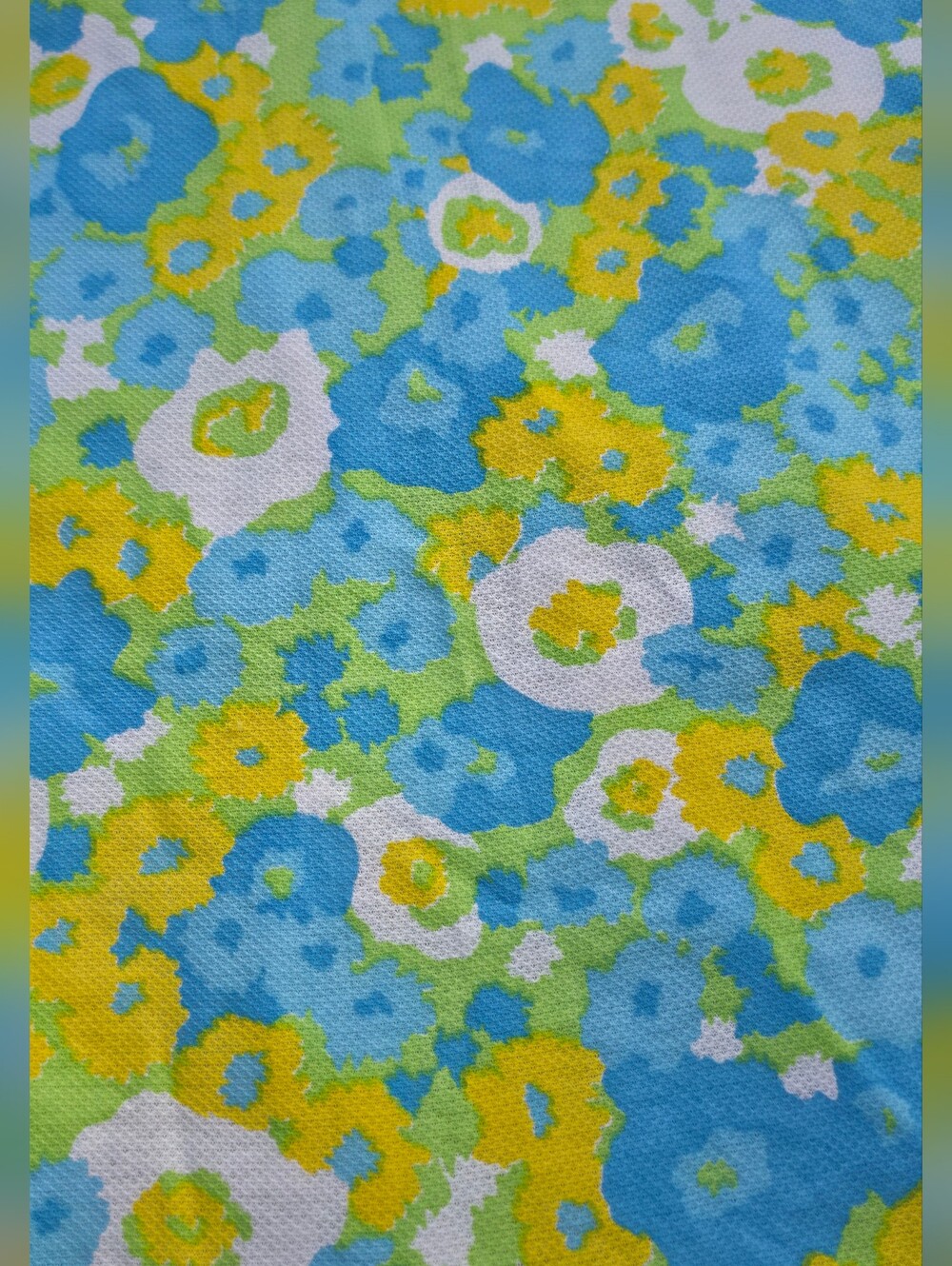 LG PIECE OF SOFT HUCK A BACK FABRIC AND RETRO PATTERN